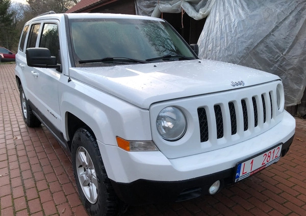 Jeep Patriot cena 44900 przebieg: 184000, rok produkcji 2014 z Lublin małe 379
